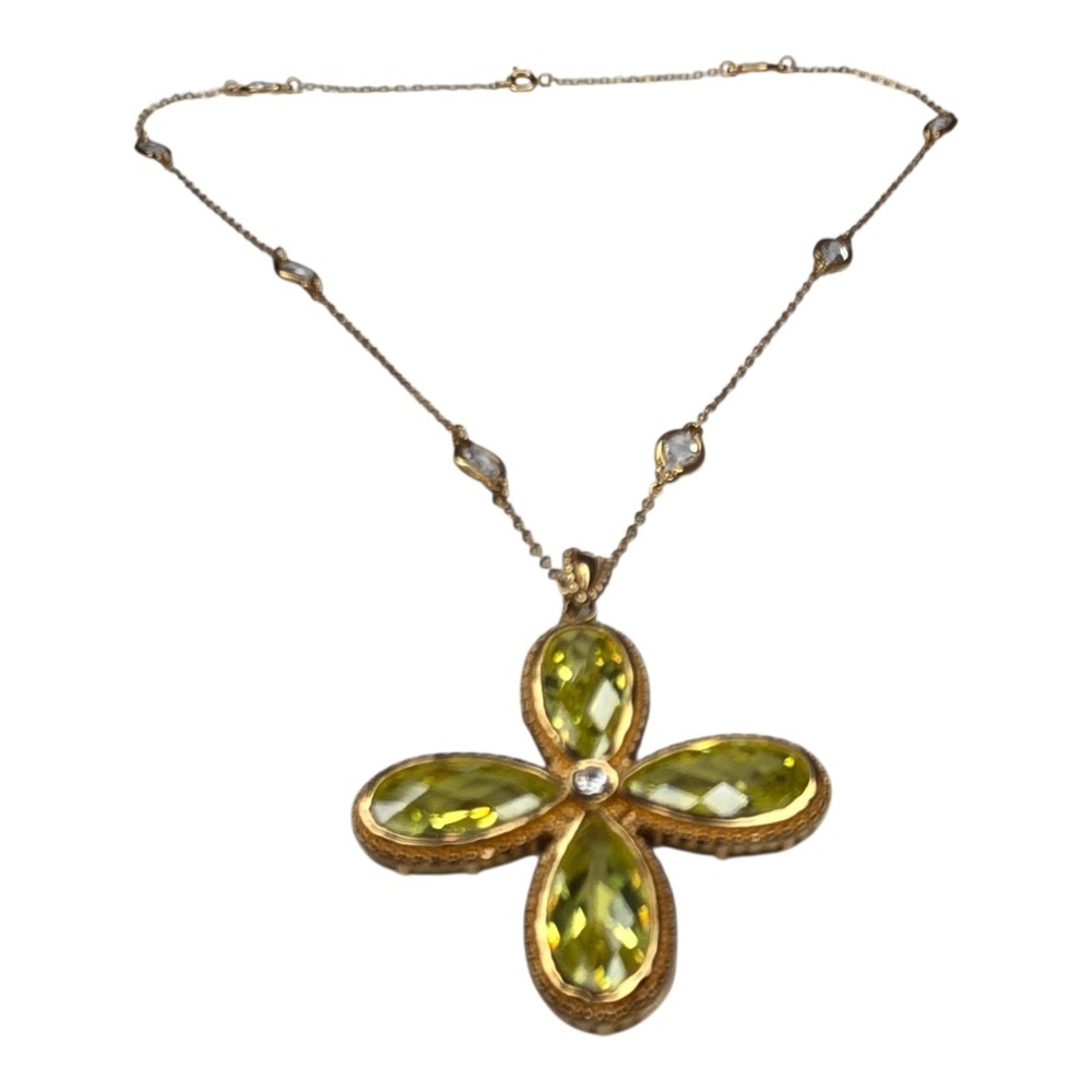 Gold Tone Green Faceted Glass Quatrefoil Pendant Necklace 18in Statement Jewelry - Picture 5 of 6